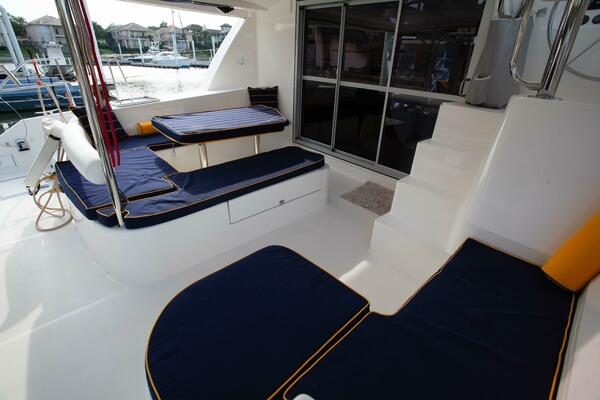 Folie A Deux 44ft Leopard Yacht For Sale