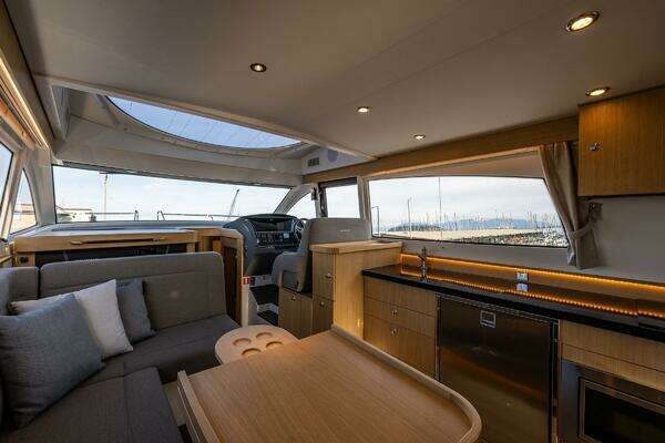 Nimbus 405F Yacht For Sale