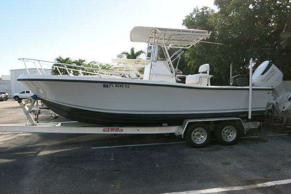 Photo of the 1993 Mako 