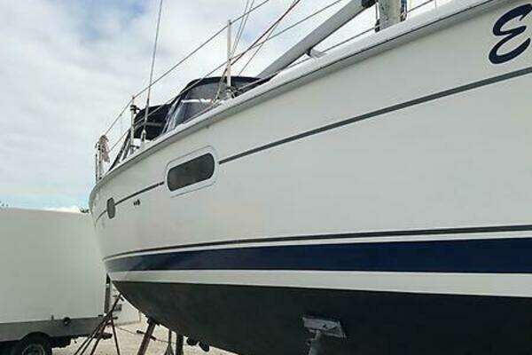 Photo of the 2003 Hunter  "Elation"