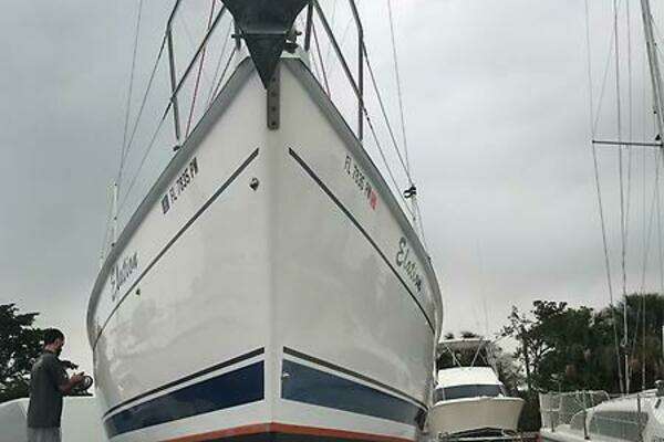 Photo of the 2003 Hunter  "Elation"