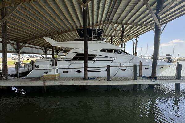 Photo of the 1993 Johnson 56 High Tech Motor Yacht