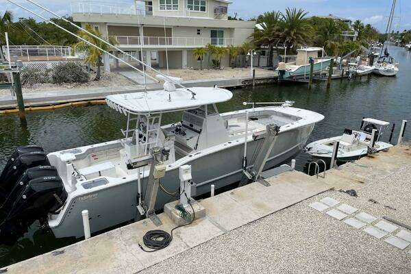 TideLine Boats 365 Yacht For Sale