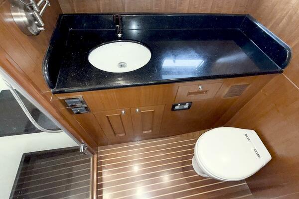 Lightning  50ft Ocean Alexander Yacht For Sale