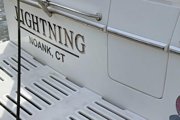 Lightning  50ft Ocean Alexander Yacht For Sale