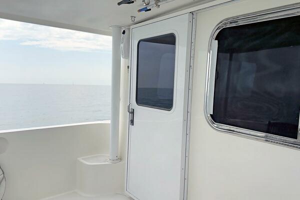 Lightning  50ft Ocean Alexander Yacht For Sale