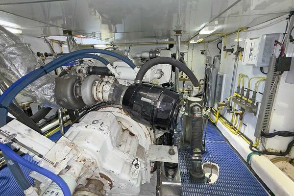 Lightning  50ft Ocean Alexander Yacht For Sale