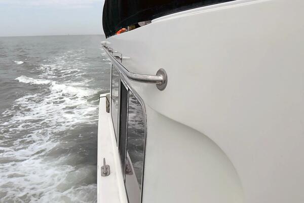 Lightning  50ft Ocean Alexander Yacht For Sale