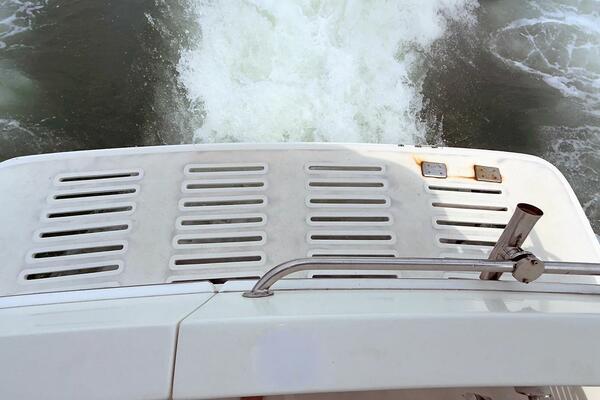 Lightning  50ft Ocean Alexander Yacht For Sale