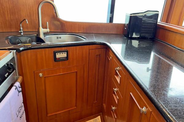 Lightning  50ft Ocean Alexander Yacht For Sale