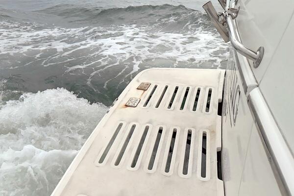 Lightning  50ft Ocean Alexander Yacht For Sale