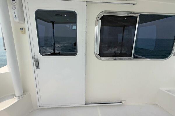 Lightning  50ft Ocean Alexander Yacht For Sale