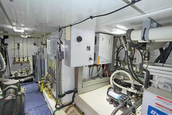 Lightning  50ft Ocean Alexander Yacht For Sale