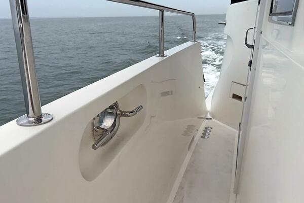 Lightning  50ft Ocean Alexander Yacht For Sale