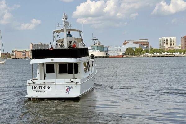 Lightning  50ft Ocean Alexander Yacht For Sale