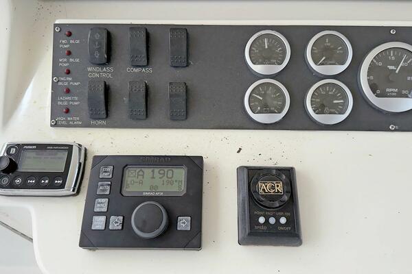 Lightning  50ft Ocean Alexander Yacht For Sale