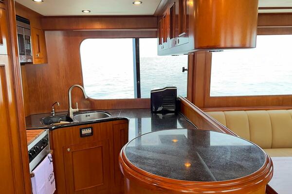 Lightning  50ft Ocean Alexander Yacht For Sale
