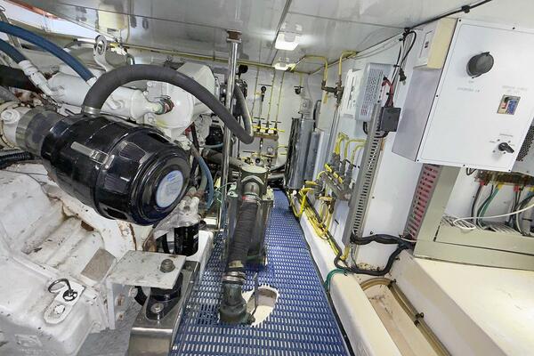 Lightning  50ft Ocean Alexander Yacht For Sale