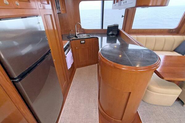 Lightning  50ft Ocean Alexander Yacht For Sale