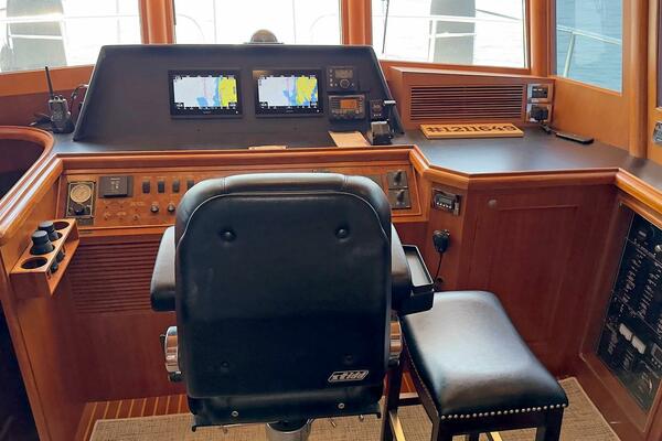 Lightning  50ft Ocean Alexander Yacht For Sale