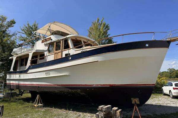 45-ft-Sea Ranger-1979-45 C&L Pilothouse-Saint Tropez-Port Severn Ontario Canada yacht for sale