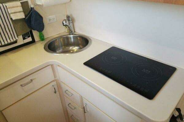 Photo of the 1993 Mainship 40 Sedan Bridge