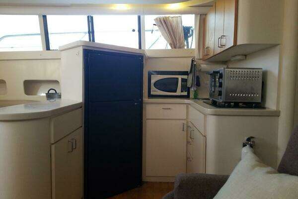 Photo of the 1993 Mainship 40 Sedan Bridge