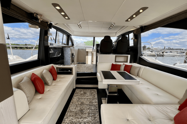 Azimut 50 FLYBRIDGE Yacht For Sale