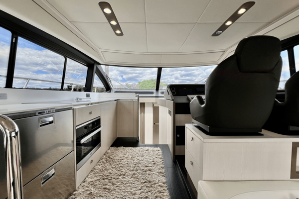 Azimut 50 FLYBRIDGE Yacht For Sale