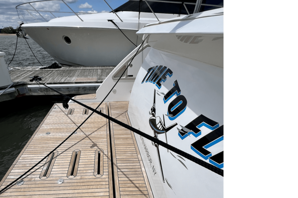 Azimut 50 FLYBRIDGE Yacht For Sale