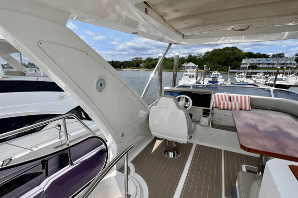 Azimut 50 FLYBRIDGE Yacht For Sale