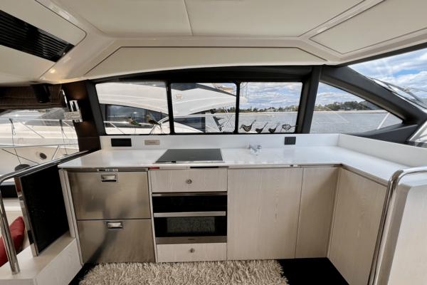 Azimut 50 FLYBRIDGE Yacht For Sale