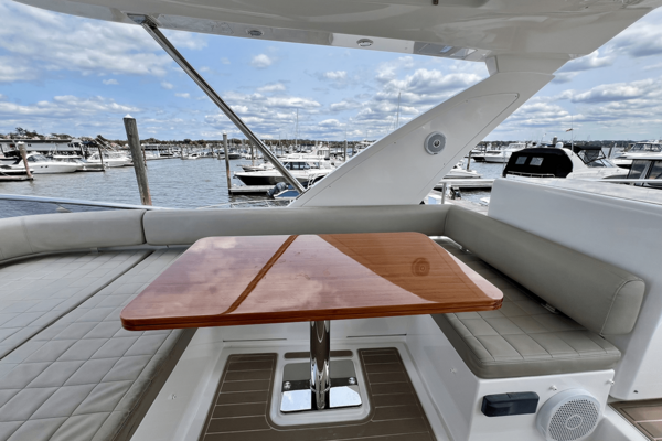 Azimut 50 FLYBRIDGE Yacht For Sale