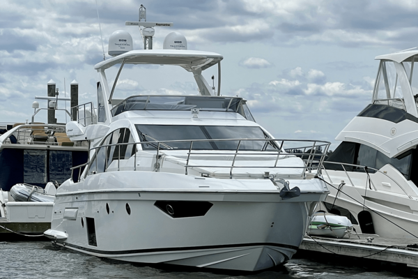 Azimut 50 FLYBRIDGE Yacht For Sale