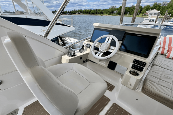 Azimut 50 FLYBRIDGE Yacht For Sale