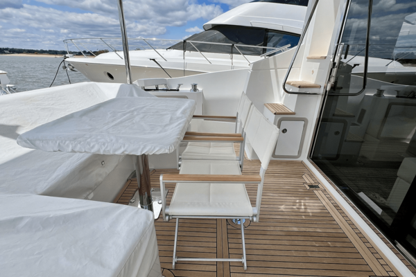 Azimut 50 FLYBRIDGE Yacht For Sale