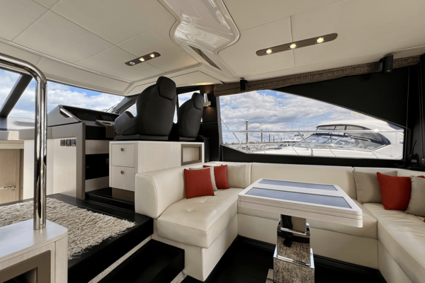Azimut 50 FLYBRIDGE Yacht For Sale