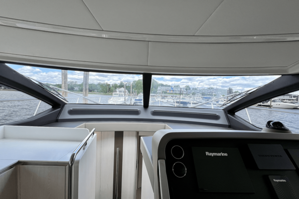 Azimut 50 FLYBRIDGE Yacht For Sale