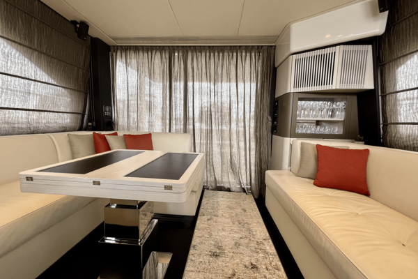 Azimut 50 FLYBRIDGE Yacht For Sale
