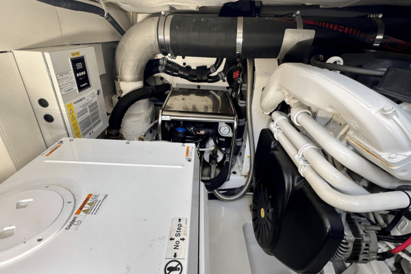 Azimut 50 FLYBRIDGE Yacht For Sale