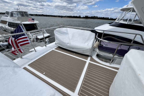 Azimut 50 FLYBRIDGE Yacht For Sale