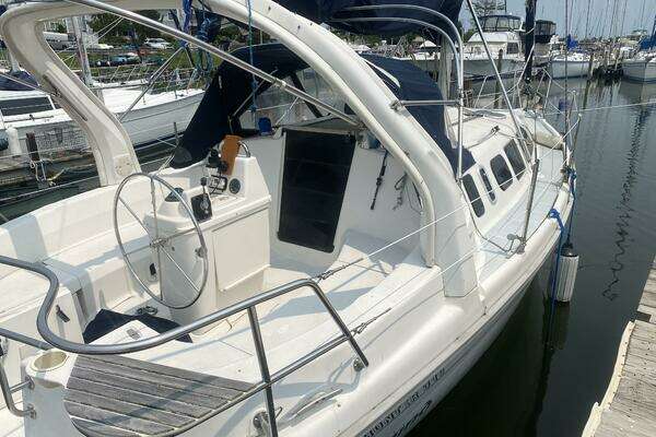 Photo of the 1997 Hunter 