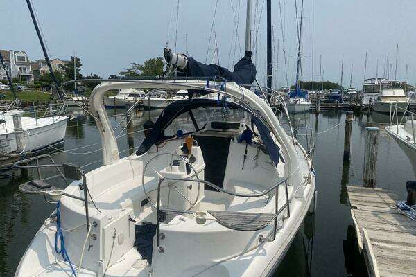 Photo of the 1997 Hunter 