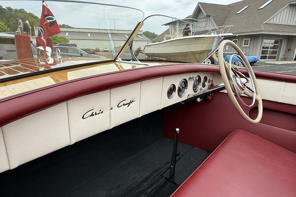 Jakey 18ft Chris Craft Yacht For Sale