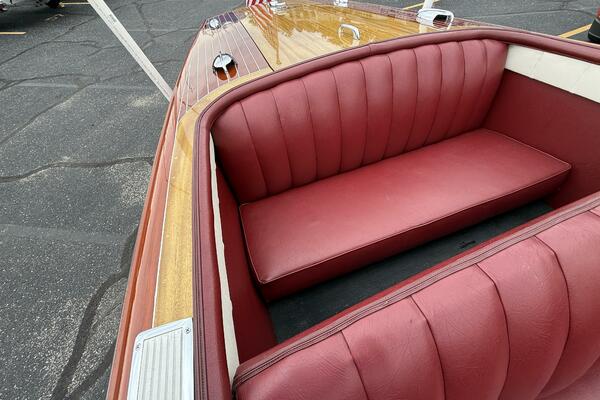 Jakey 18ft Chris Craft Yacht For Sale