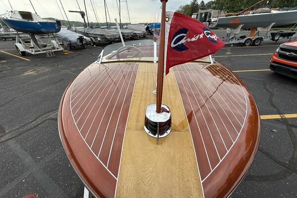 Jakey 18ft Chris Craft Yacht For Sale