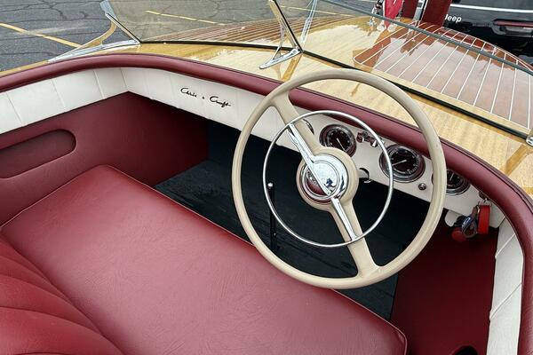 Jakey 18ft Chris Craft Yacht For Sale