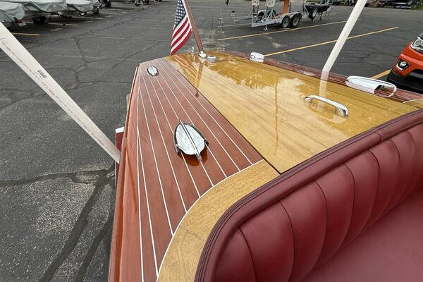 Jakey 18ft Chris Craft Yacht For Sale