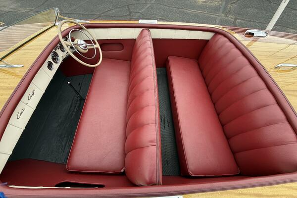 Jakey 18ft Chris Craft Yacht For Sale