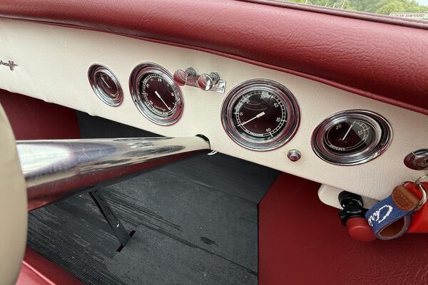 Jakey 18ft Chris Craft Yacht For Sale